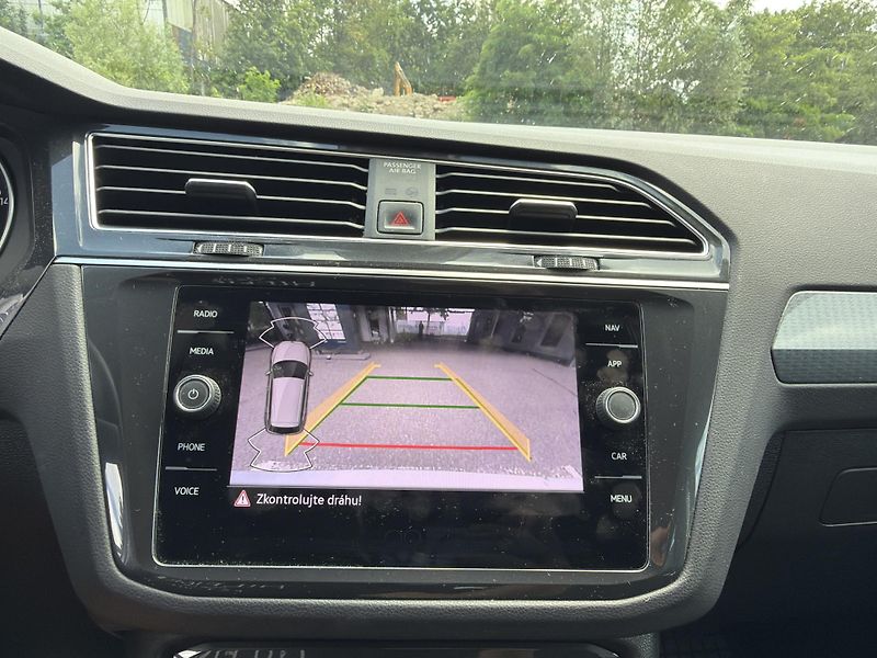 Volkswagen Tiguan (2022) 2.0 TDI,LIFE,ČR,1 MAJITEL - fotka 7 z 10