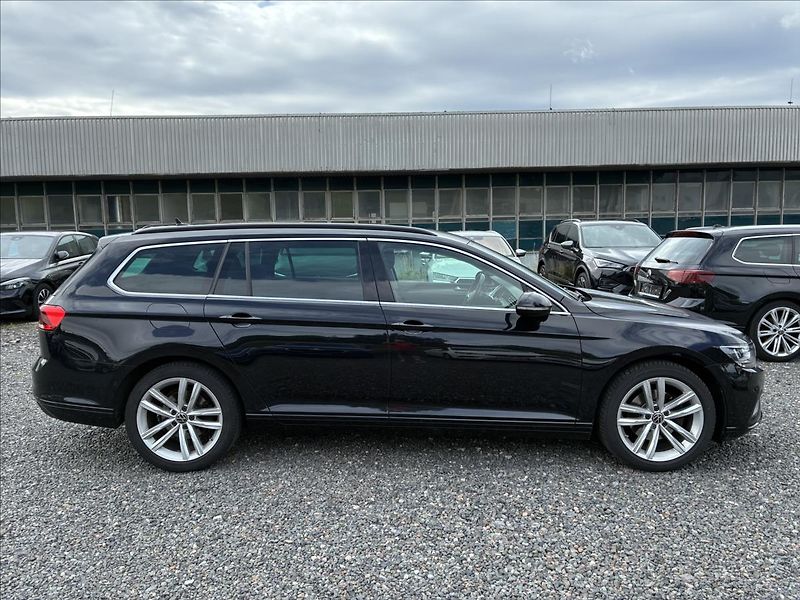 Volkswagen Passat 2,0 TAŽNÉ,KAMERA,APP-CONNECT - fotka 7 z 31
