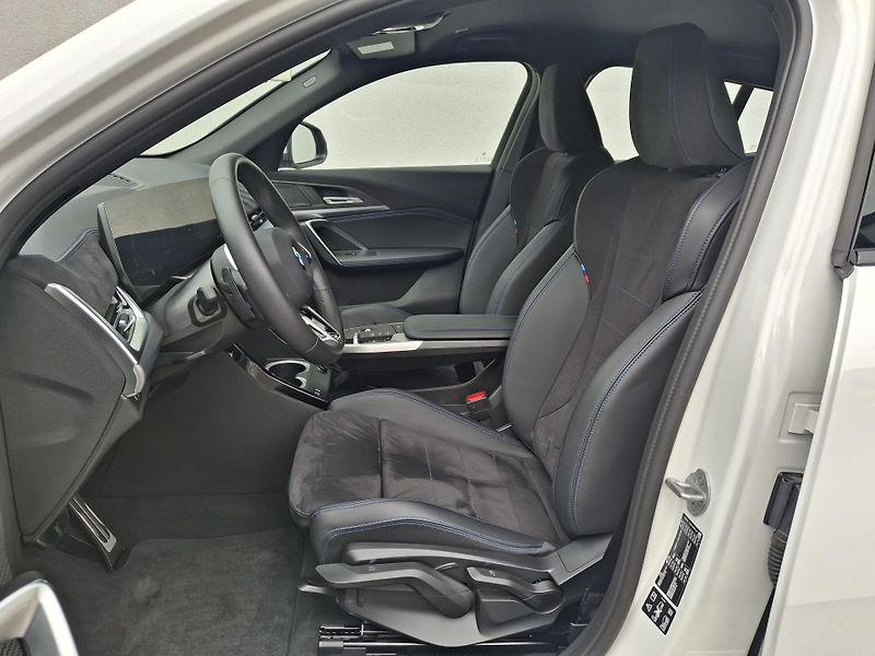 BMW X2 xDrive20d M-Sport - fotka 7 z 24