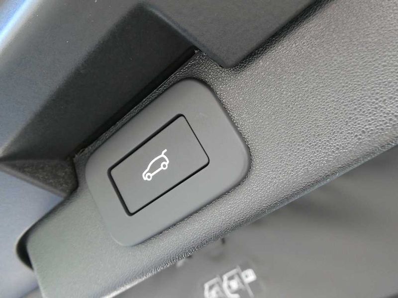Land Rover Discovery 5 3,0 Gemini D350 - fotka 39 z 44