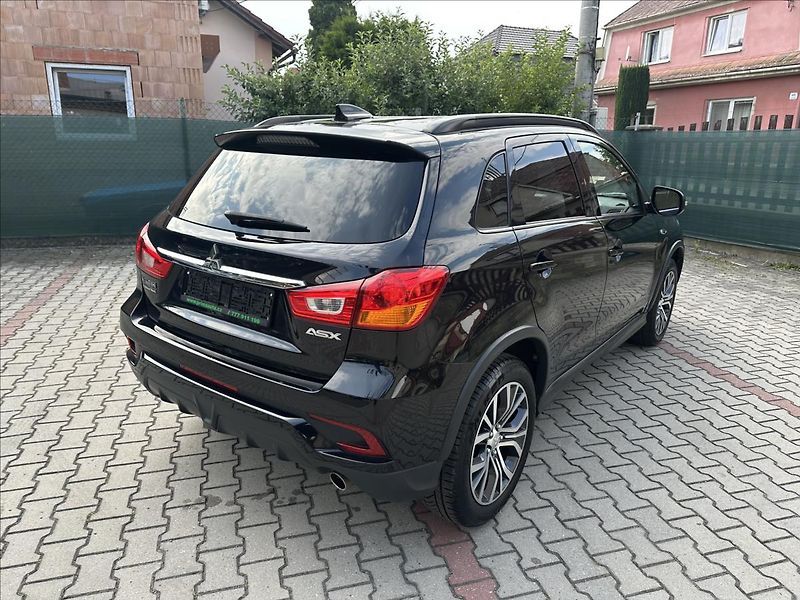 Mitsubishi ASX 1,6 EDITION 100+ TOP - fotka 3 z 27