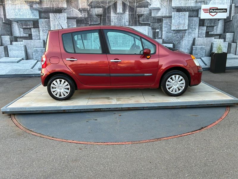 Renault Modus (2005) 1.2i 55KW, VYHŘIVANÉ SEDADLA - fotka 5 z 28