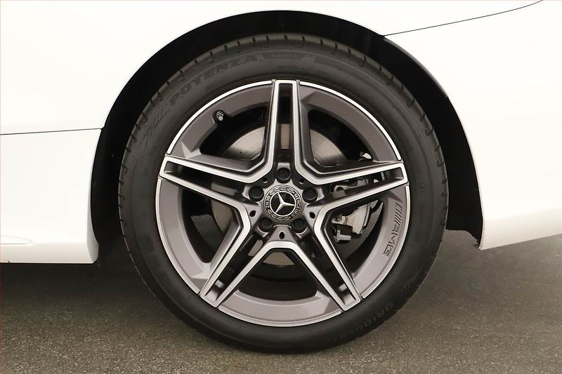 Mercedes-Benz Třídy C (2023) C 200 - fotka 12 z 27