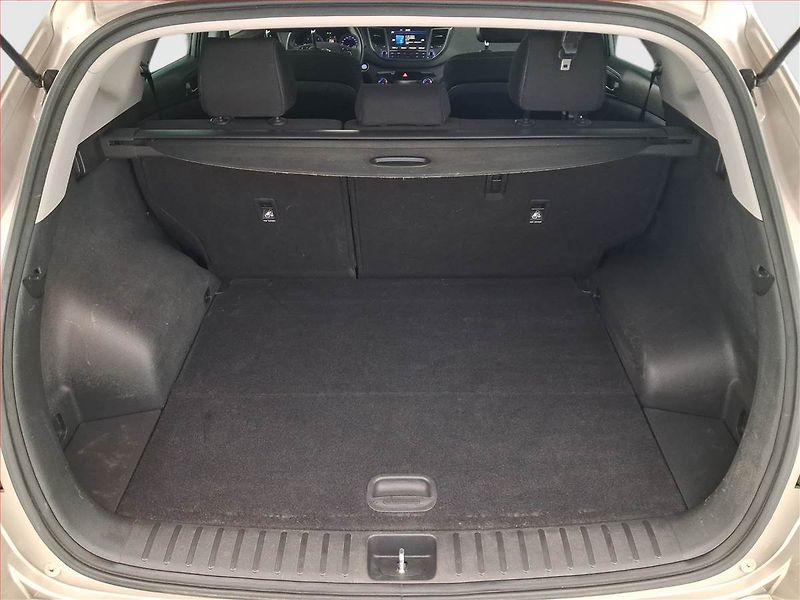 Hyundai Tucson (2019) 2.0 CRDi, 4X4, ČR,1.maj - fotka 14 z 20