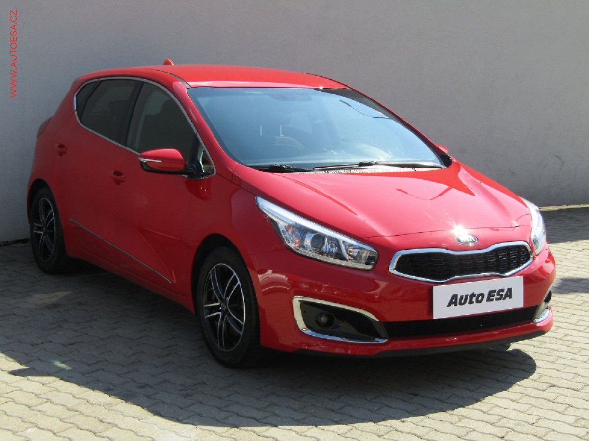 Kia Ceed 1.4 16V, Edition, výhřev sed