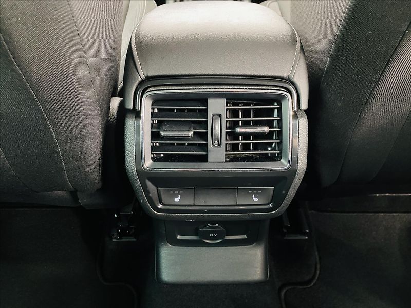 Škoda Karoq 2,0 TDI 85kW Ambition - fotka 19 z 29