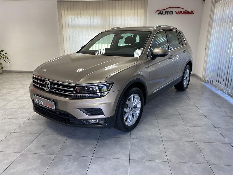 Volkswagen Tiguan 2.0 TSi 4x4 DSG REZERVACE  - fotka 9 z 37