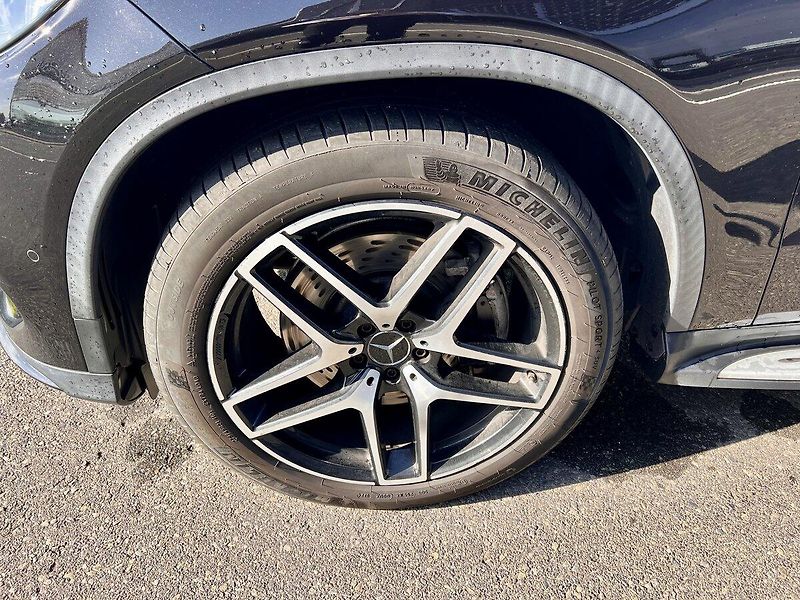 Mercedes-Benz GLE (2018) 43 AMG 4MATIC kupé - fotka 31 z 36
