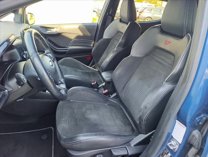 Ford Fiesta 1,5 ST 147kW Kamera Performanc - fotka 13 z 34