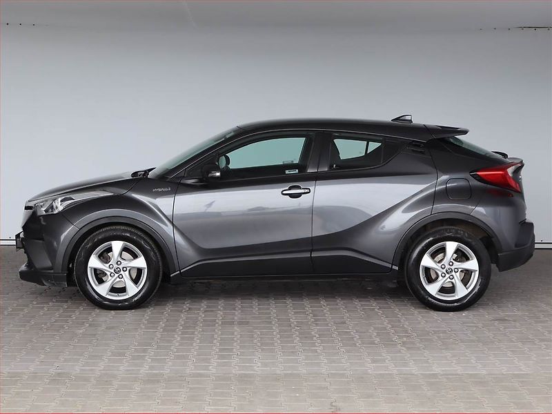 Toyota C-HR (2018) 1.8 Hybrid, Automat - fotka 3 z 21