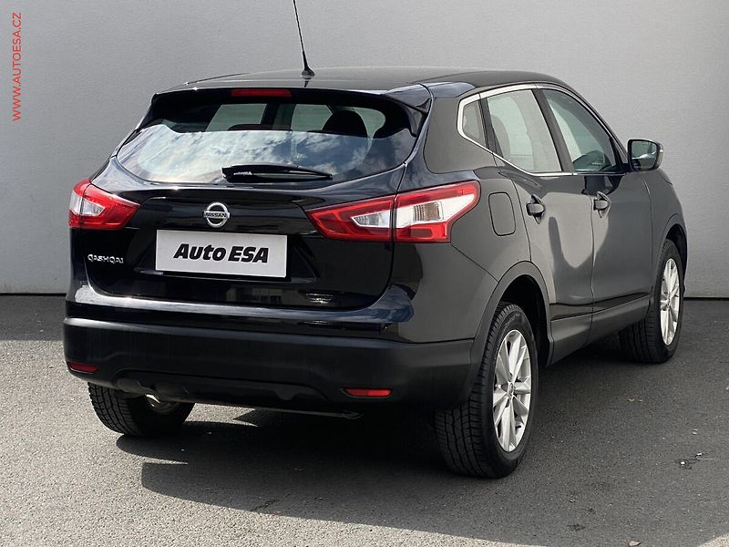 Nissan Qashqai (2017) 1.5dCi, AAC, tempo - fotka 4 z 14