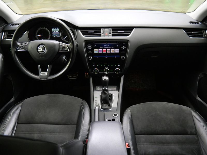 Škoda Octavia - fotka 5 z 23