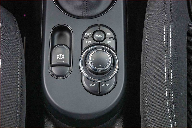 Mini Ostatní (2021) Cooper SE 32 kWh, SoH 100% - fotka 15 z 19
