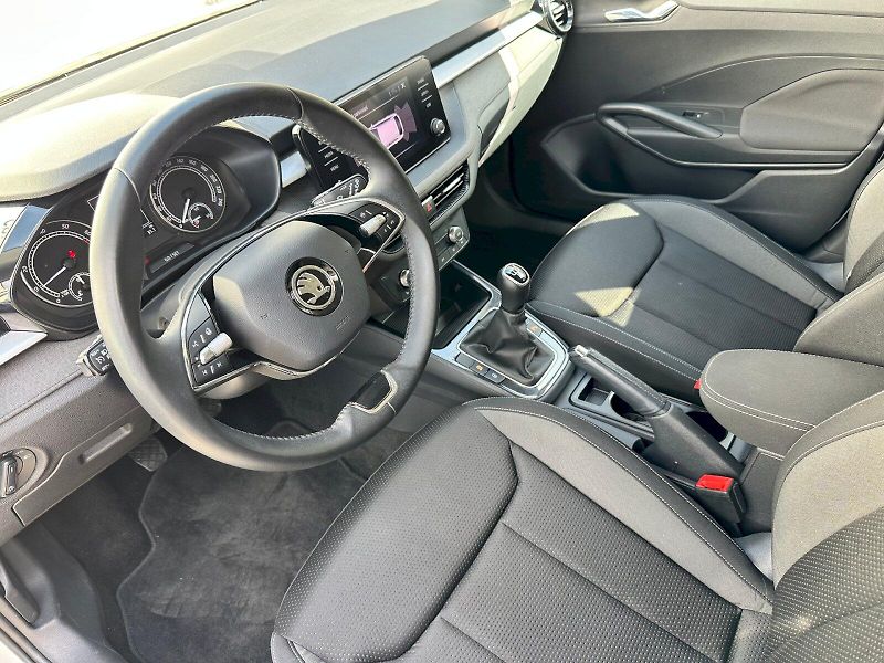 Škoda Fabia (2023) 1.0 TSI 70kW Ambition Plus - fotka 6 z 24