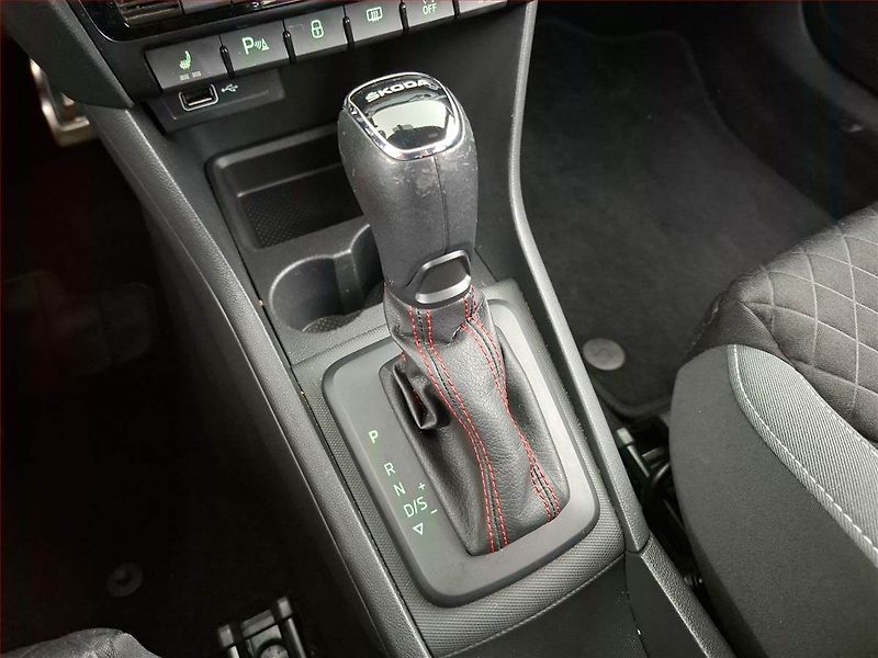 Škoda Rapid (2019) Monte Carlo 1.0 TSI, Automat - fotka 13 z 17