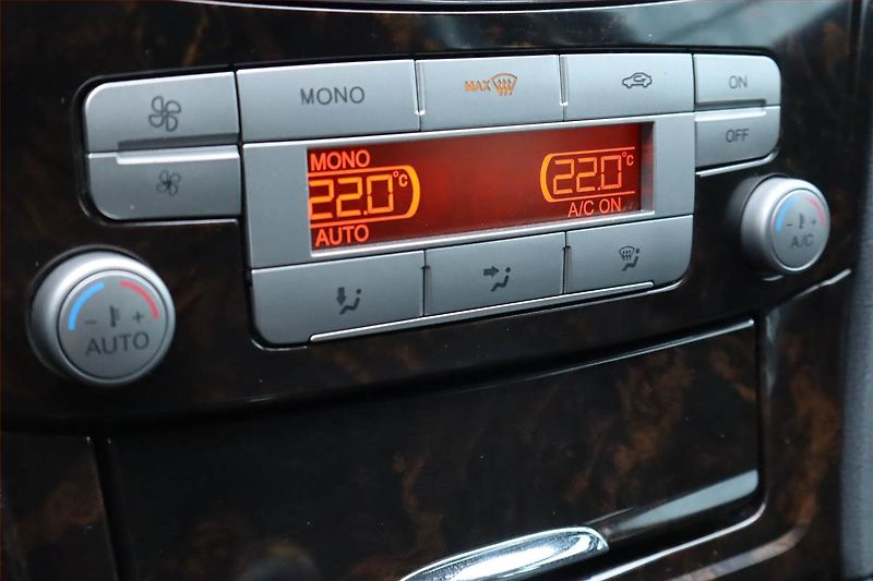 Ford Mondeo (2009) 1.8 TDCi, servisované - fotka 13 z 19