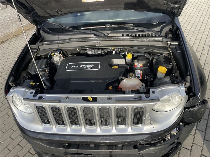 Jeep Renegade 2,0 CRD 103kw 4x4 LIMITED odp. - fotka 23 z 32