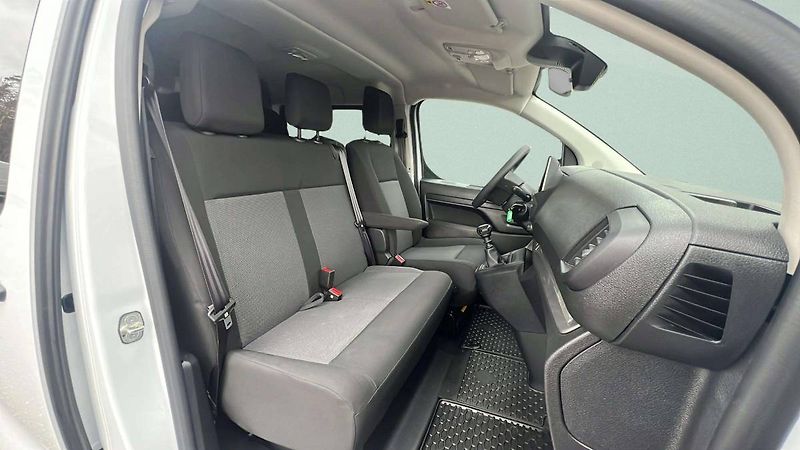 Opel Vivaro L2 (L) Crew Van 2.0 CDTi (106k - fotka 30 z 43