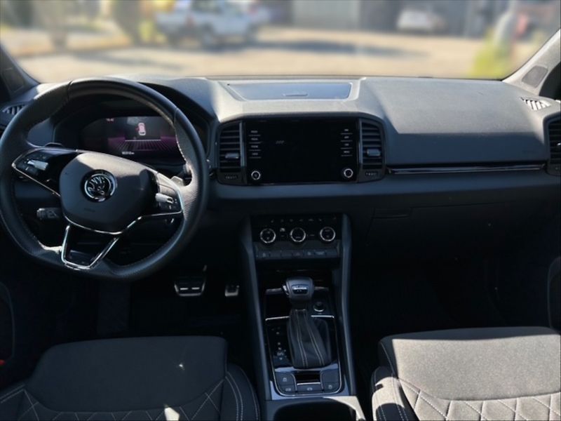 Škoda Karoq 1,5 TSI Sportline DSG - fotka 9 z 11