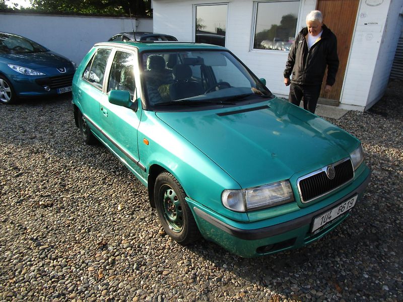 Škoda Felicia 1,3-50KW-NOVÁ STK - fotka 1 z 15