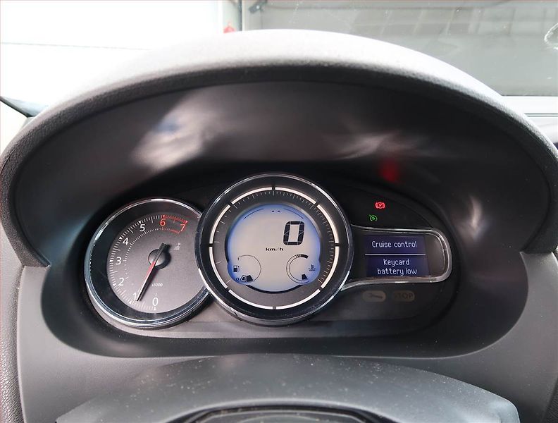 Renault Fluence (2015) 1.6 16V, LPG, Tempomat - fotka 11 z 19