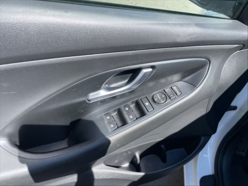 Hyundai i30 1,0 TGDI 120 Comfort - fotka 11 z 11