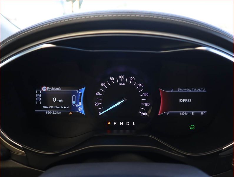 Ford Mondeo (2019) Vignale 2.0 Hybrid, Automat - fotka 11 z 22