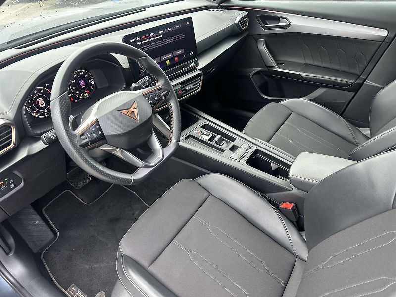 Cupra Formentor (2024) 1.5 TSI DSG - fotka 8 z 35
