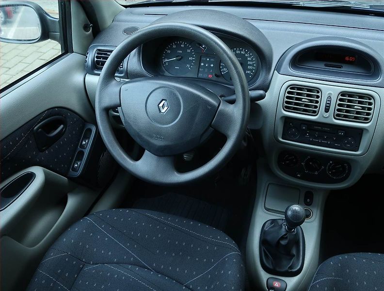 Renault Thalia (2002) 1.4, Serv.kniha, Klima - fotka 7 z 14