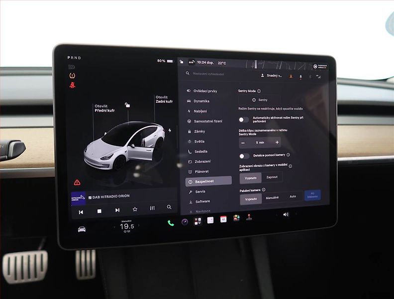 Tesla Model 3 (2023) Long Range 4WD 79kWh, SoH 95% - fotka 25 z 32