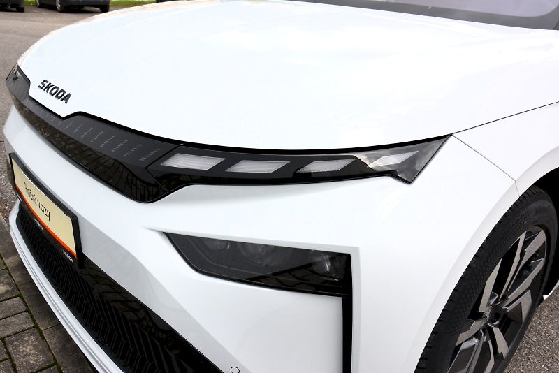 Škoda Enyaq (2025) SPORTLINE 63 kWh 150 KW - fotka 11 z 20