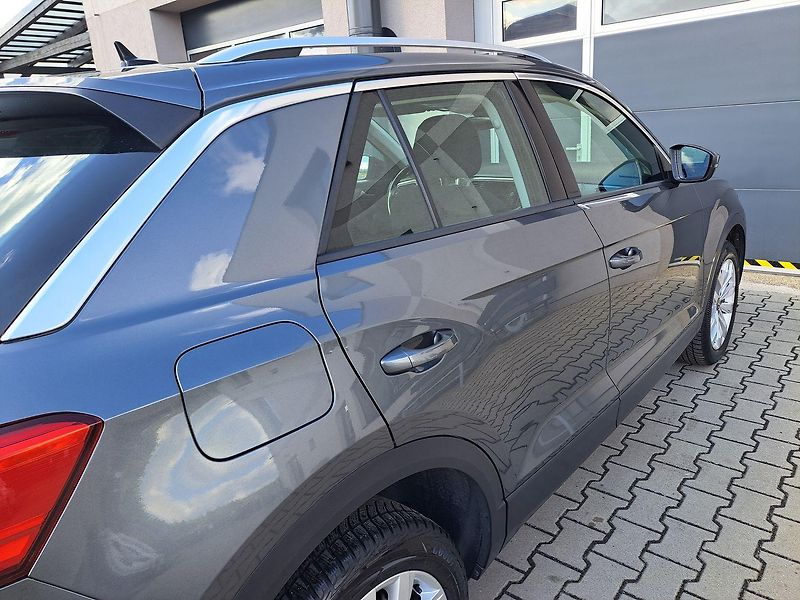 Volkswagen T-Roc (2022) 1.5 TSI DSG Style 110kW ZÁRUKA - fotka 12 z 30