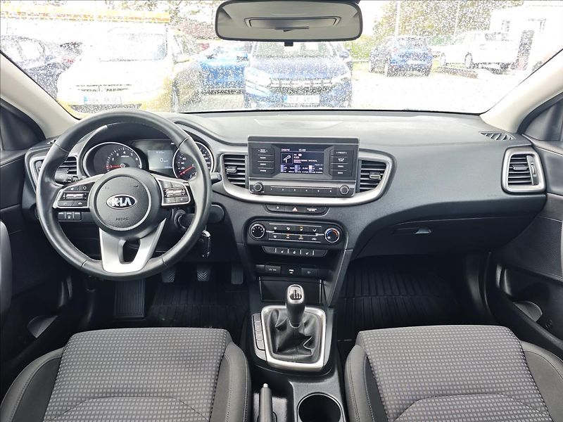 Kia Ceed 1,0 T-GDI  FRESH - fotka 15 z 22