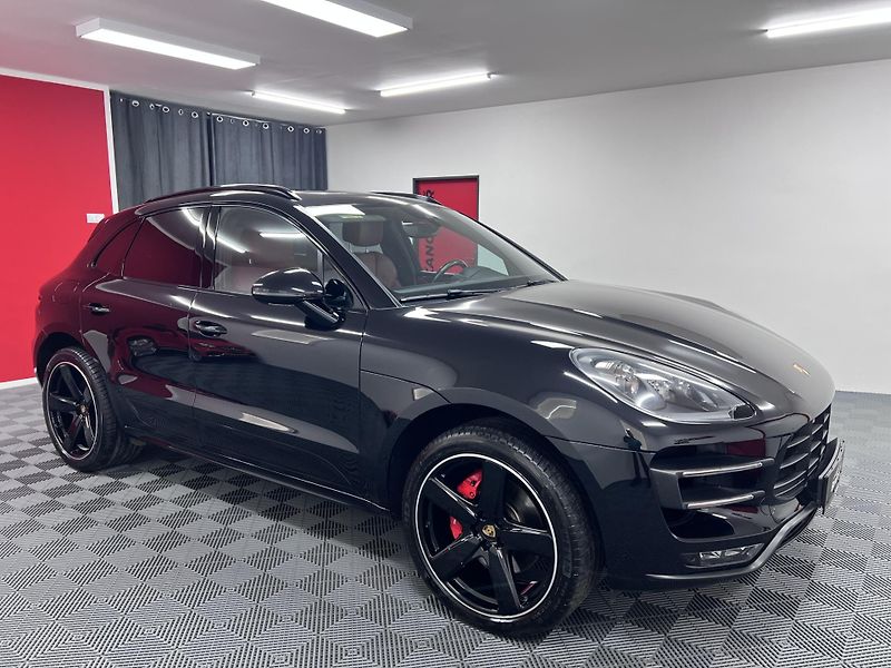 Porsche Macan Turbo 3.6 V6, 294 kW, Původ ČR - fotka 4 z 43