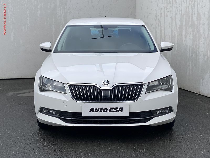 Škoda Superb (2017) 2.0TDi, ČR, SportLine - fotka 2 z 19