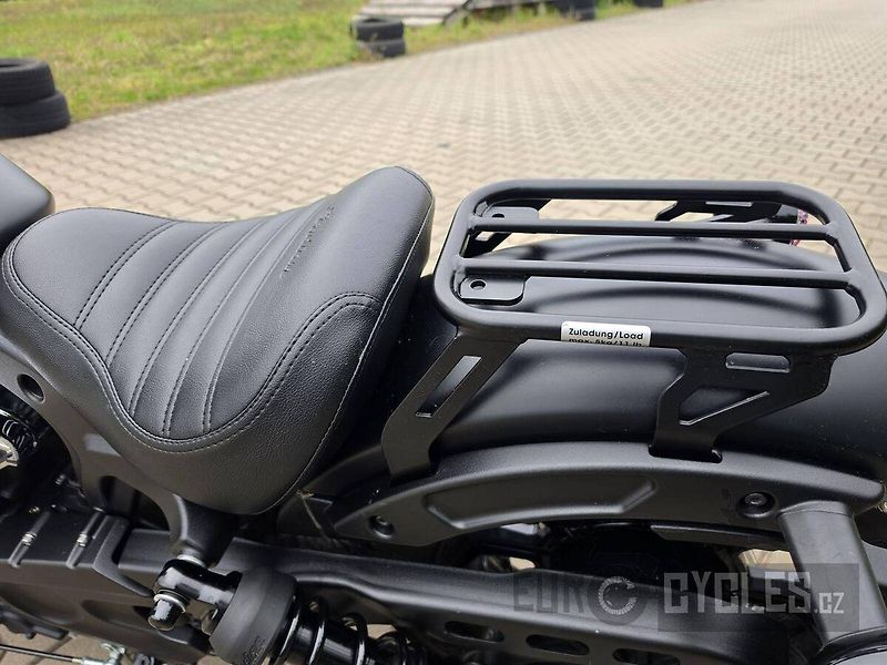 Indian (2018) Scout Bobber - fotka 11 z 15