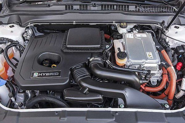Ford Mondeo Hybrid.