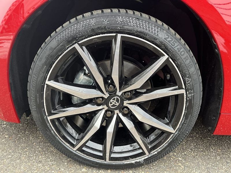 Toyota Corolla 2.0 hybrid GR SPORT - fotka 28 z 28