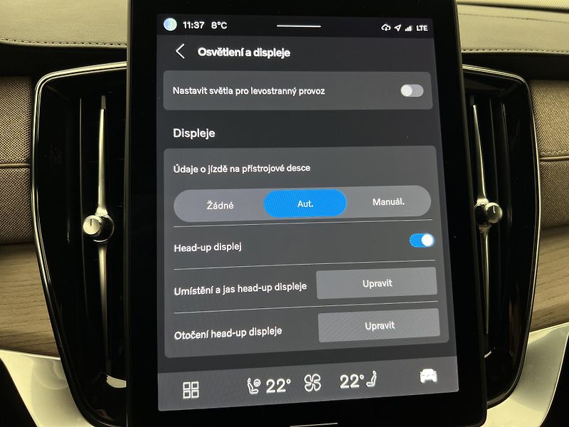 Volvo XC90 T8 AWD RECHARGE ULTRA BRIGHT - fotka 47 z 57