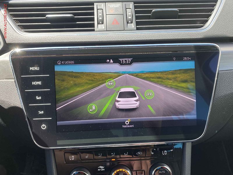 Škoda Superb (2021) 1.5 TSi, Kůže, TZ, navi - fotka 20 z 20
