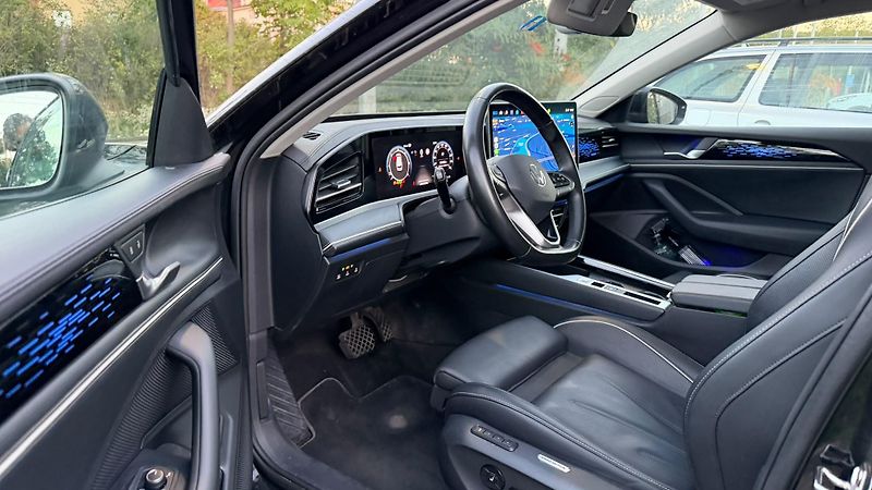 Volkswagen Passat (2024) Combi - fotka 2 z 15