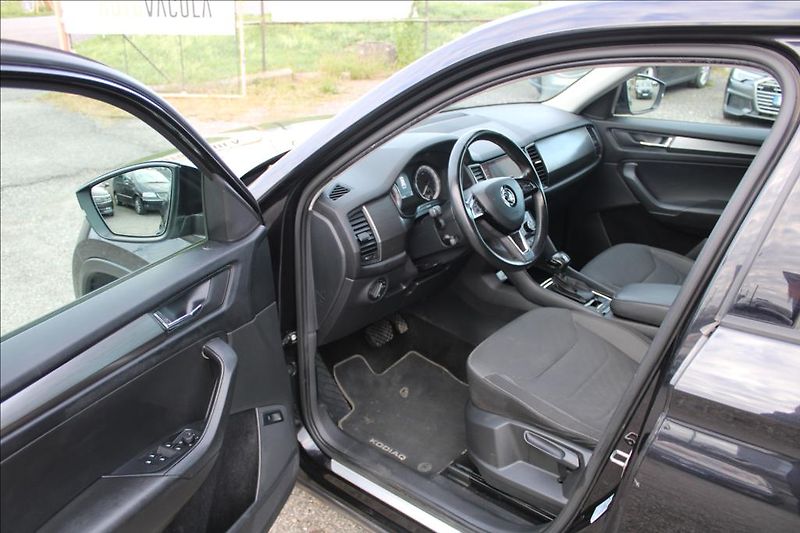 Škoda Kodiaq 2,0 TDi  WEBASTO, DSG, 4 x 4 - fotka 9 z 37