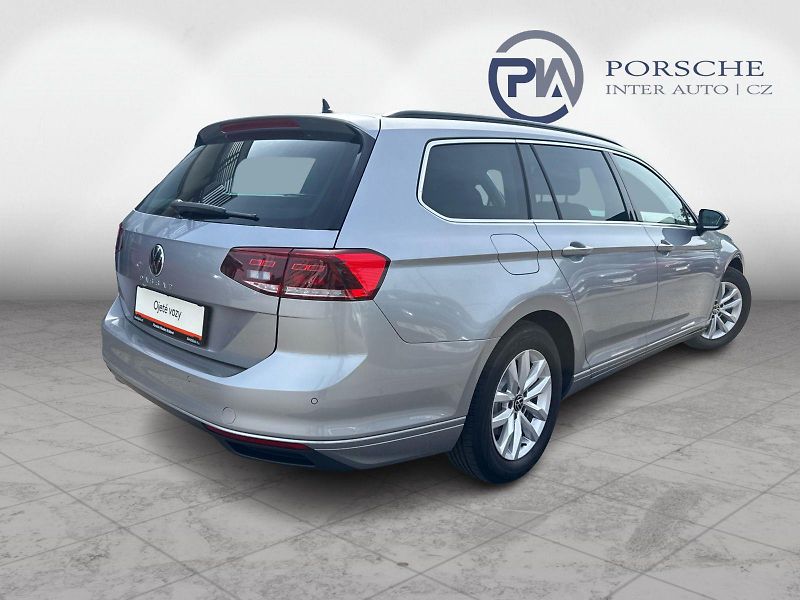 Volkswagen Passat 2.0 TDI 110 kW DSG Variant - fotka 2 z 25