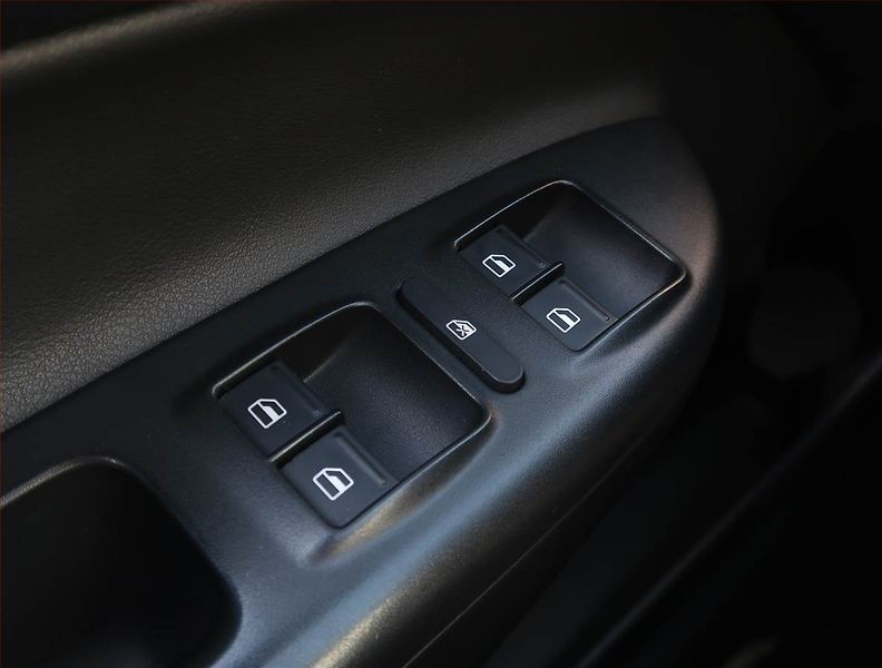 Škoda Octavia (2008) RS 2.0 TDI, Xenony, Tempomat - fotka 17 z 18