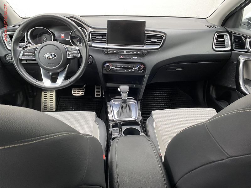 Kia Ceed (2018) 1.4 T-GDi, ČR, Exclusive, AT - fotka 8 z 21