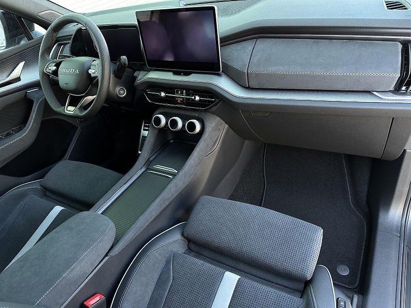 Škoda Kodiaq 2.0TDi 4x4 193PS DSG Sportline - fotka 48 z 54