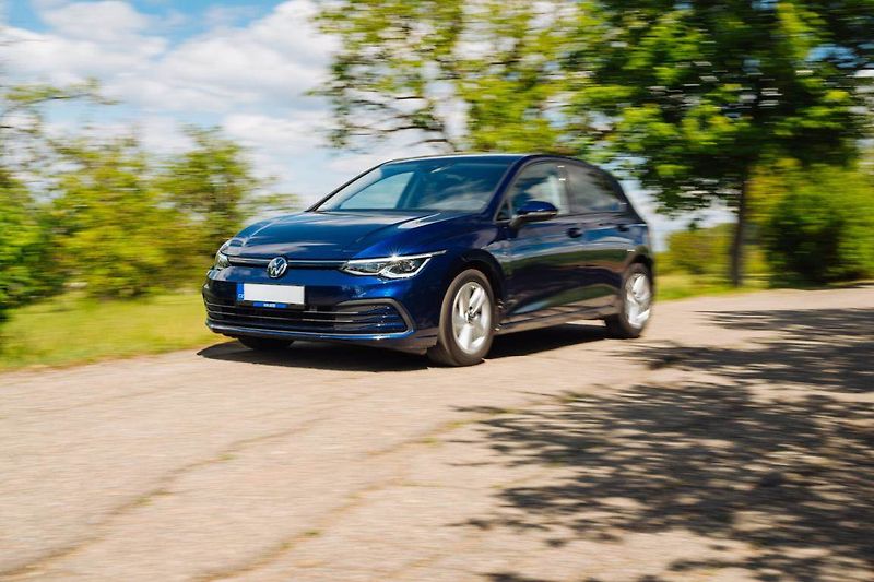 Volkswagen Golf (2023) Life 1.5 TSI, Navi, Tempomat - fotka 29 z 30