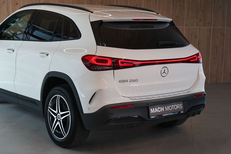 Mercedes-Benz EQA 250, AMG Line, Tažné,  KEYLESS - fotka 14 z 46