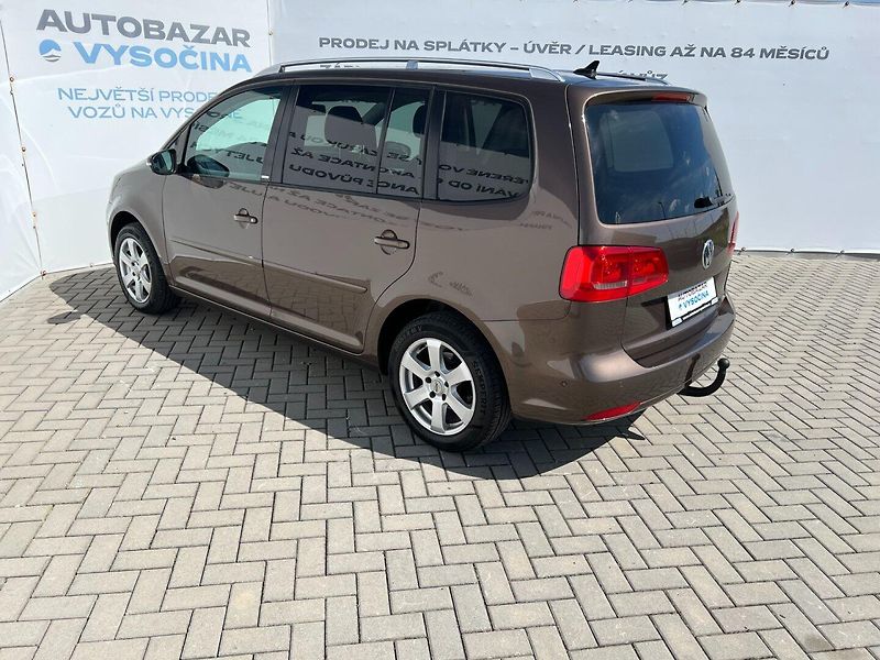 Volkswagen Touran (2011) 1.4TSI STYLE! Tažné! Navi! - fotka 6 z 36