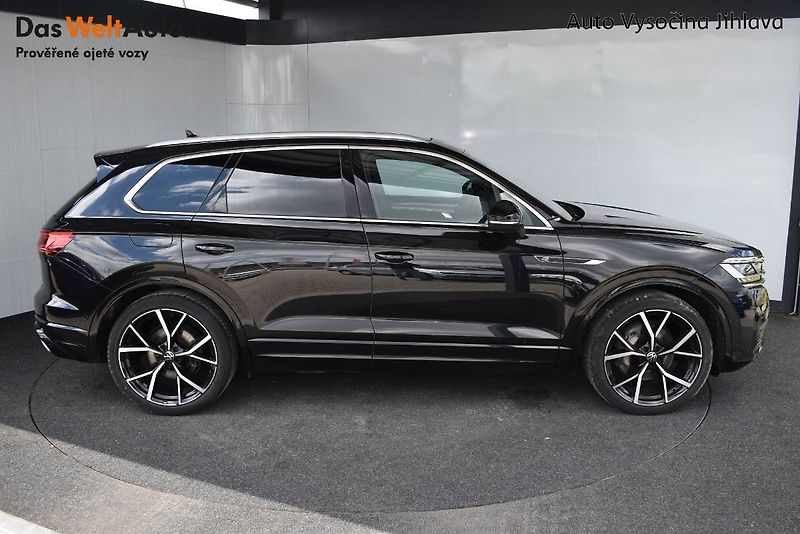 Volkswagen Touareg (2023) R-Line 3.0TDI 210kW,Tažné,Weba - fotka 8 z 31